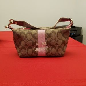 Coach Heritage Small Baguette Bag